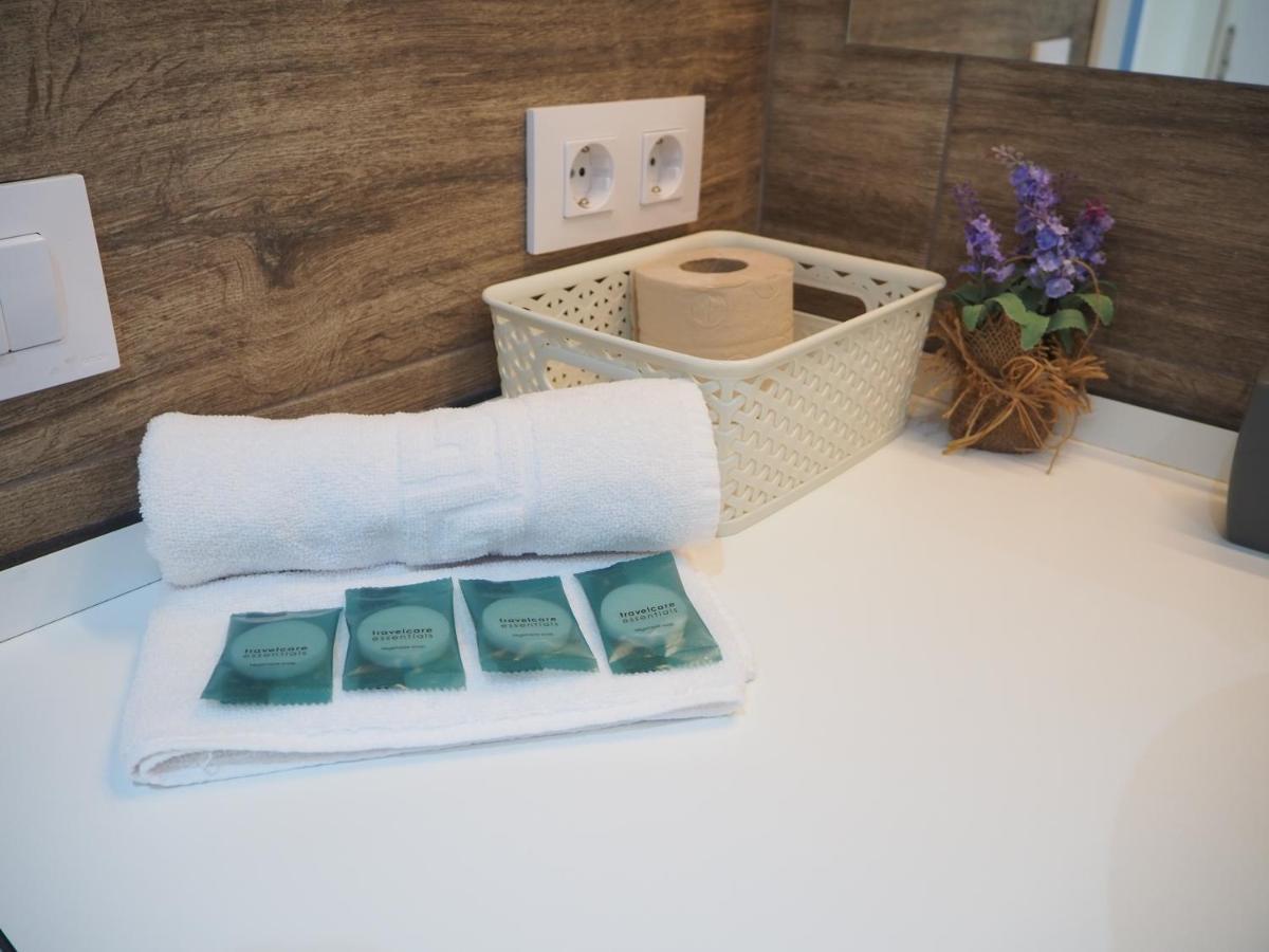 Apartament Amb Piscina I Aparcament - Baixos Amb Jardinet Calella De Palafrugell Buitenkant foto